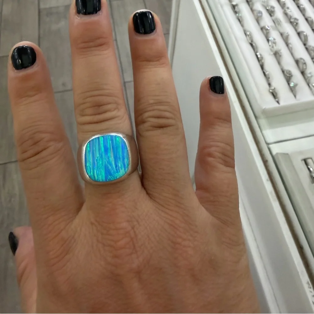 💙Stunning Blue Opal Ring💙 - Picture 1 of 4